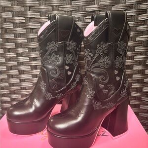 Sugar Thrillz Black Floral & Heart Embroidered Platform Western Boots